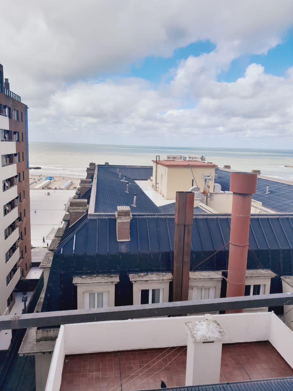 2 Ambientes con vista parcial al mar